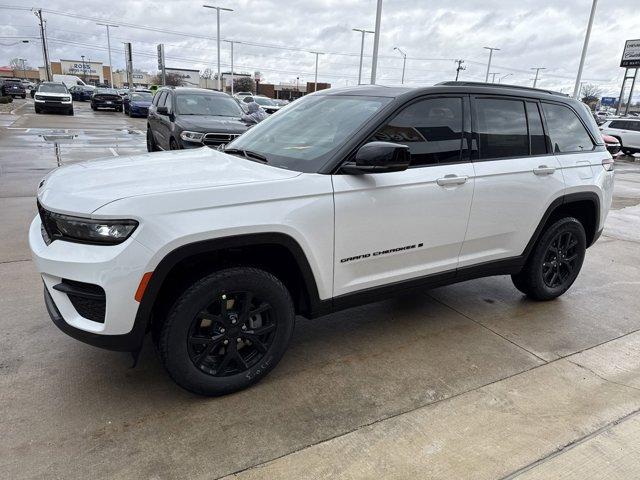 new 2025 Jeep Grand Cherokee car, priced at $45,935