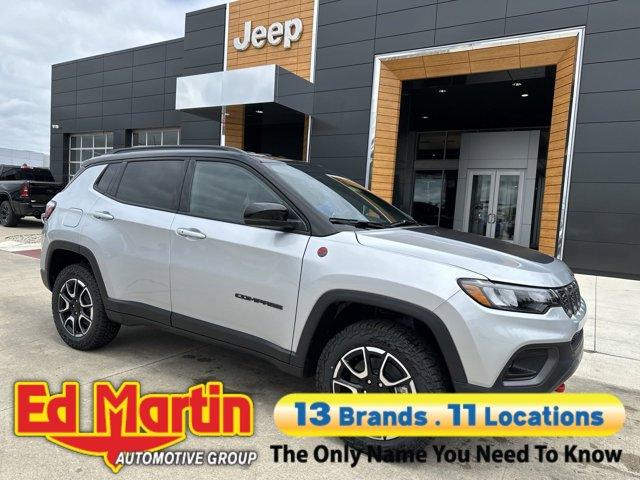 new 2024 Jeep Compass car, priced at $33,999