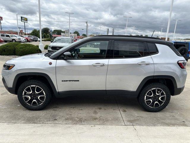 new 2024 Jeep Compass car, priced at $33,999