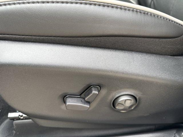 new 2025 Chrysler Pacifica car, priced at $51,999