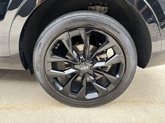 used 2023 Kia Sorento car, priced at $30,999