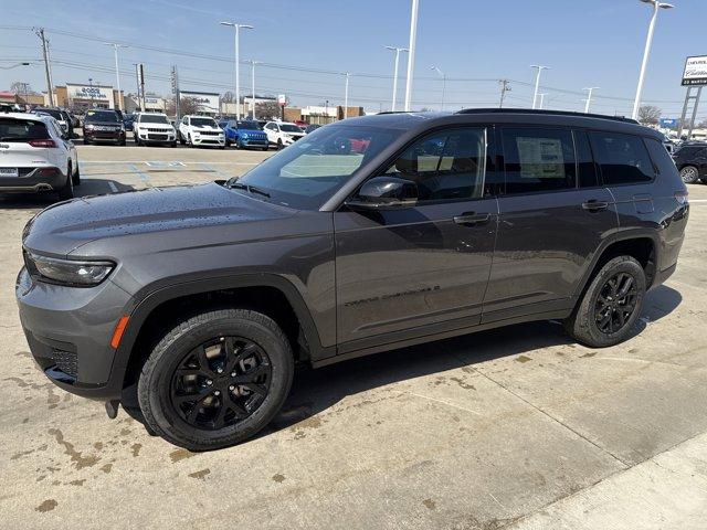 new 2025 Jeep Grand Cherokee L car, priced at $47,499