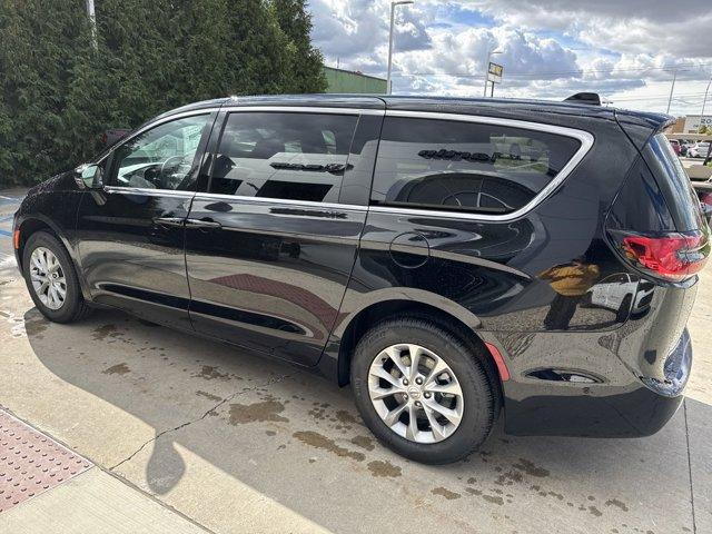 new 2025 Chrysler Pacifica car, priced at $45,999