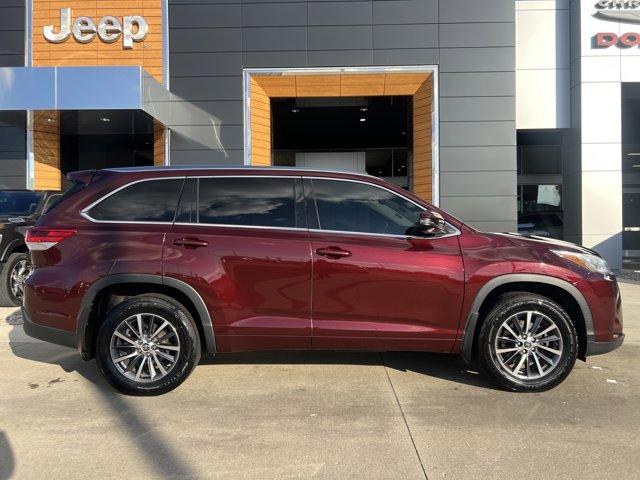 used 2018 Toyota Highlander car, priced at $20,977