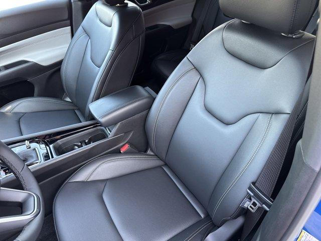 new 2025 Jeep Compass car, priced at $32,499