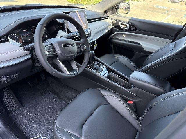 new 2025 Jeep Compass car, priced at $32,499
