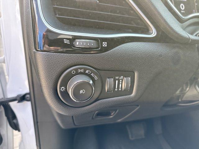 used 2020 Jeep Cherokee car, priced at $18,555