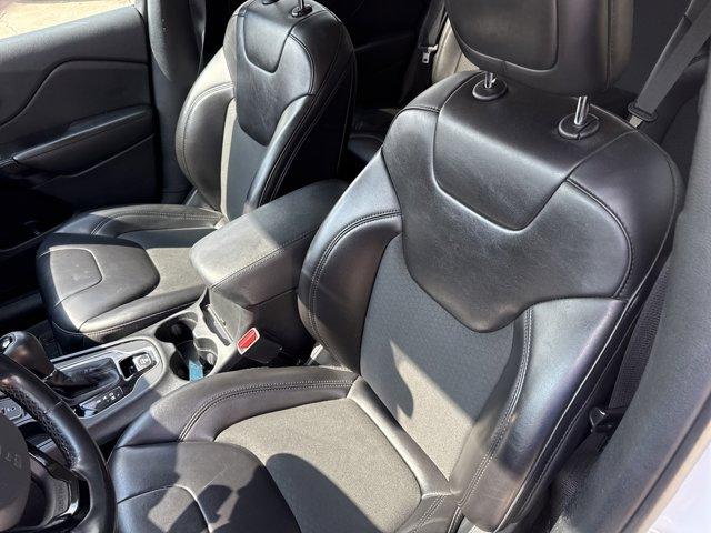 used 2020 Jeep Cherokee car, priced at $18,555