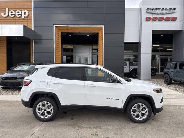 new 2025 Jeep Compass car, priced at $29,499