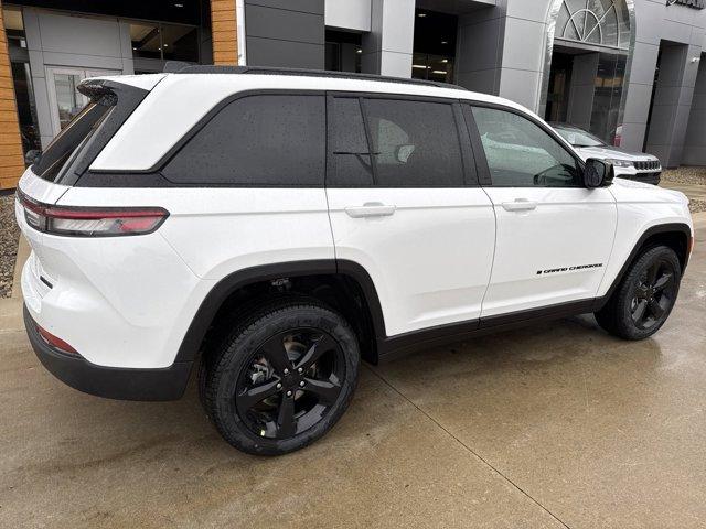 new 2025 Jeep Grand Cherokee car, priced at $50,499