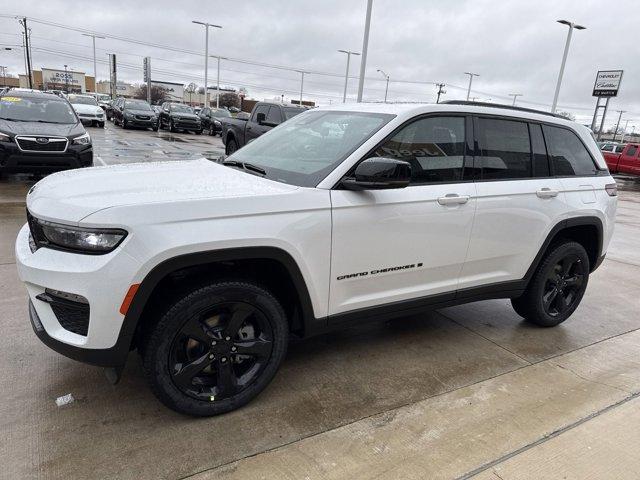 new 2025 Jeep Grand Cherokee car, priced at $50,499