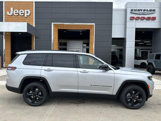 new 2024 Jeep Grand Cherokee L car, priced at $46,499