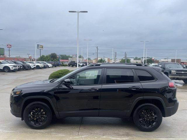 used 2023 Jeep Cherokee car, priced at $22,994