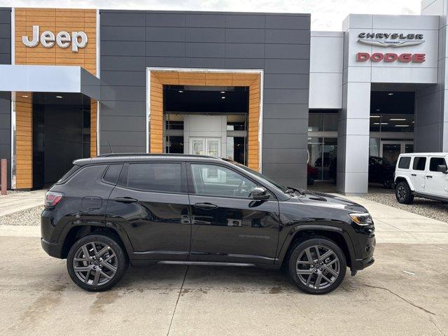 new 2025 Jeep Compass car, priced at $36,999