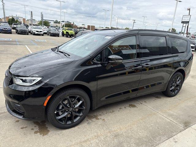 new 2026 Chrysler Pacifica car, priced at $54,999
