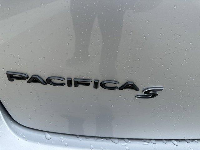 new 2024 Chrysler Pacifica car, priced at $43,999