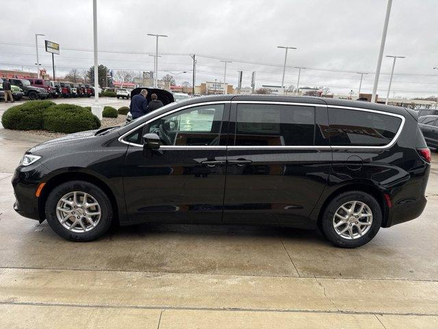 new 2025 Chrysler Pacifica car, priced at $43,499