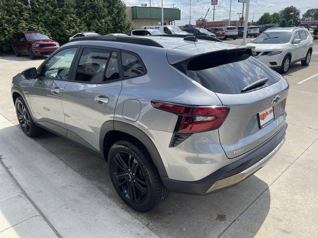 used 2025 Chevrolet Trax car, priced at $25,887
