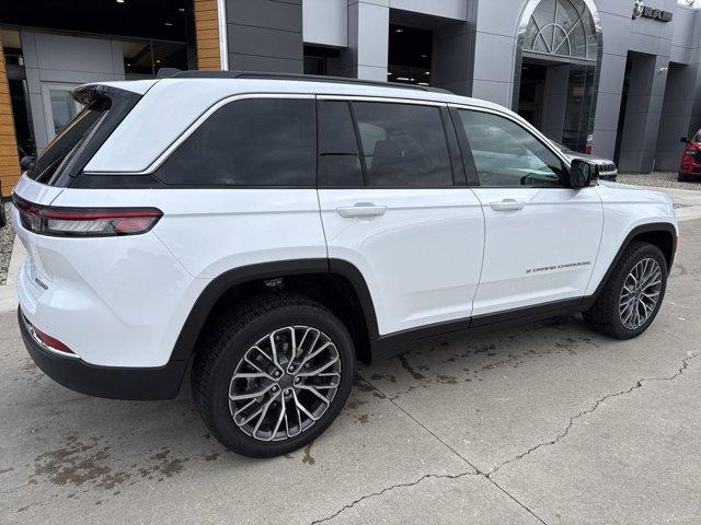 new 2025 Jeep Grand Cherokee car, priced at $50,499