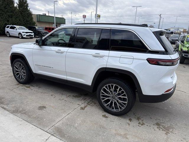 new 2025 Jeep Grand Cherokee car, priced at $50,499