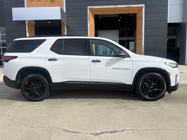 used 2022 Chevrolet Traverse car, priced at $33,999