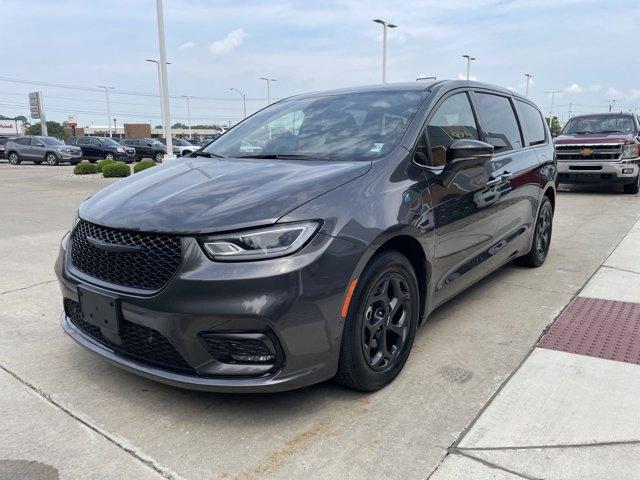 used 2022 Chrysler Pacifica car, priced at $31,999