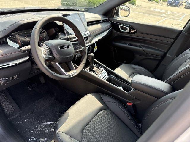 new 2025 Jeep Compass car, priced at $35,999