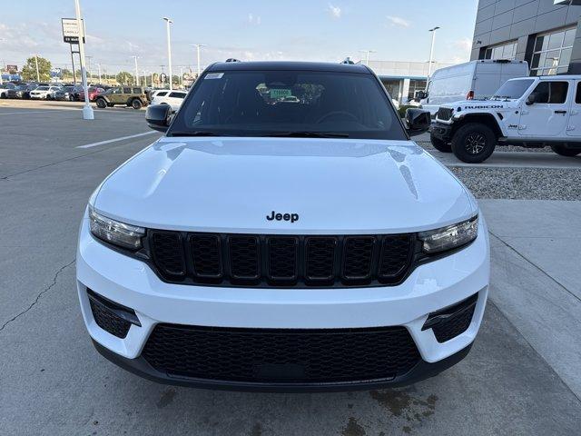 new 2025 Jeep Grand Cherokee car, priced at $50,249