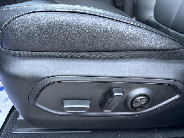 new 2025 Jeep Grand Cherokee car, priced at $50,249