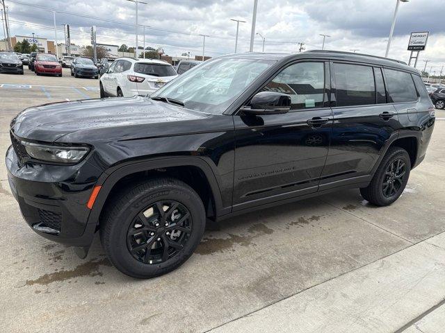 new 2025 Jeep Grand Cherokee L car, priced at $46,999