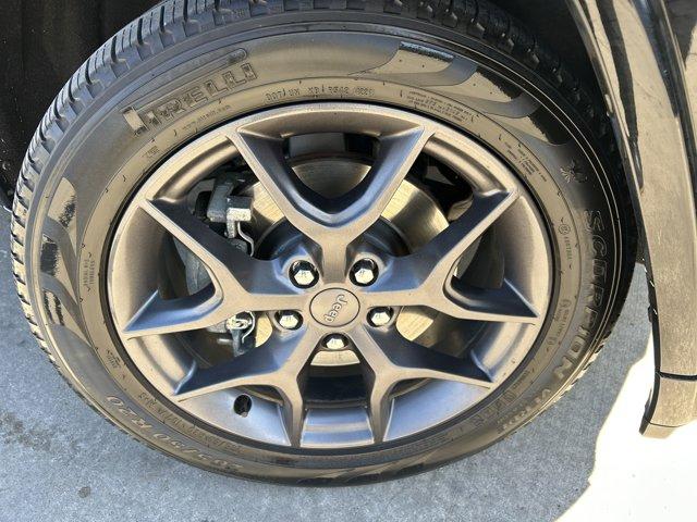 used 2021 Jeep Grand Cherokee car, priced at $27,999