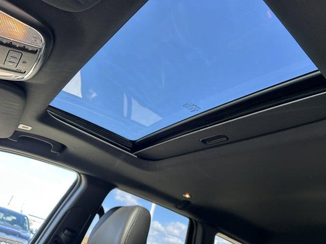 used 2021 Jeep Grand Cherokee car, priced at $27,999