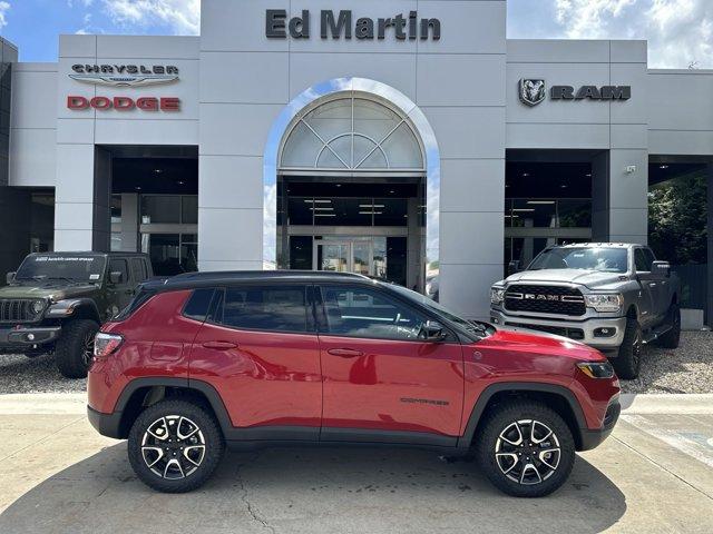 new 2024 Jeep Compass car, priced at $33,999