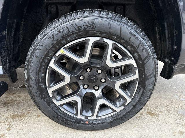 new 2025 Ram 1500 car, priced at $65,499