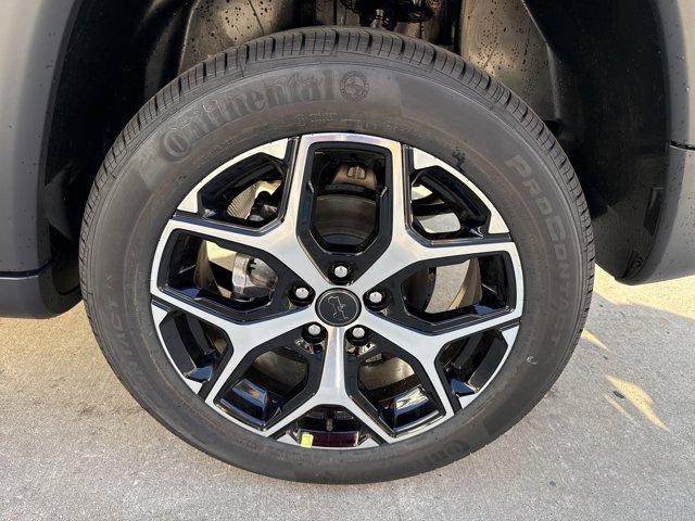 new 2026 Jeep Compass car, priced at $33,999