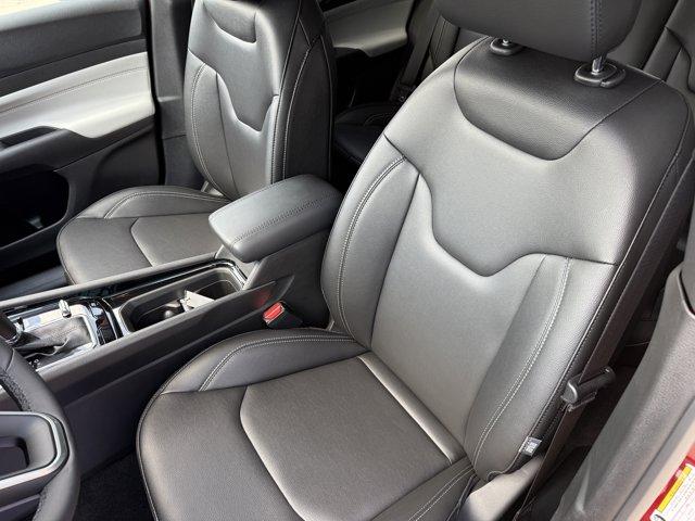 new 2026 Jeep Compass car, priced at $33,999