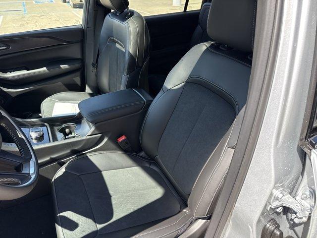 new 2025 Jeep Grand Cherokee L car, priced at $47,499