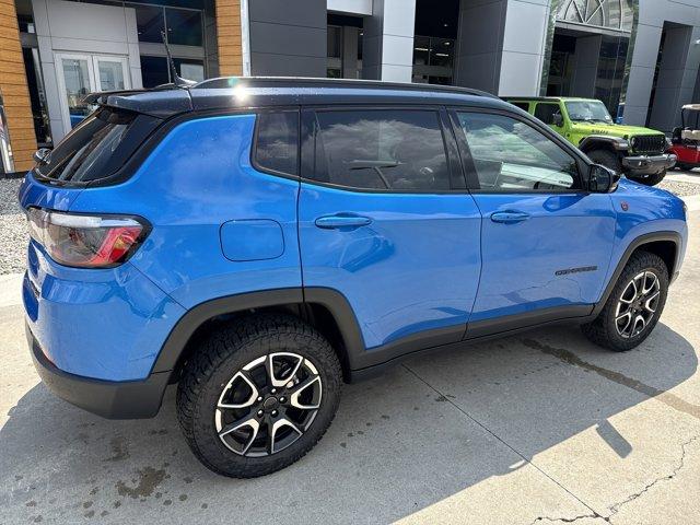new 2025 Jeep Compass car, priced at $34,499
