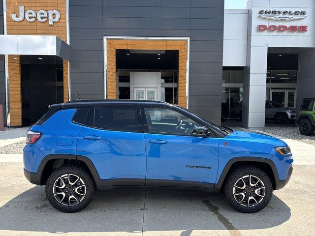 new 2025 Jeep Compass car, priced at $34,499