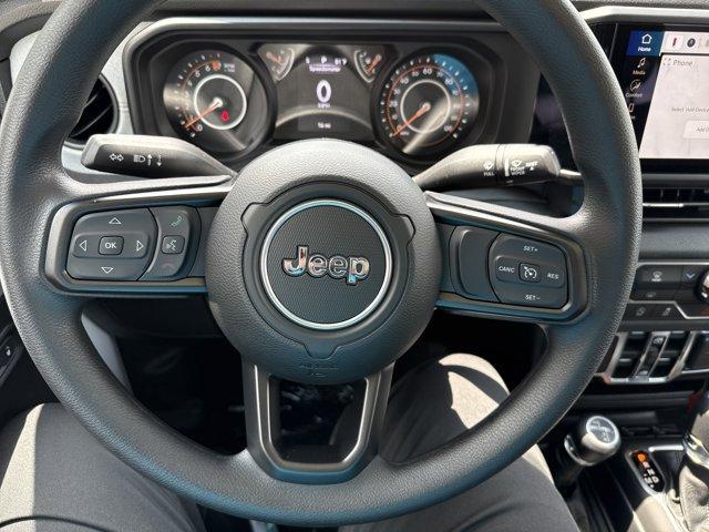 new 2025 Jeep Gladiator car, priced at $40,999