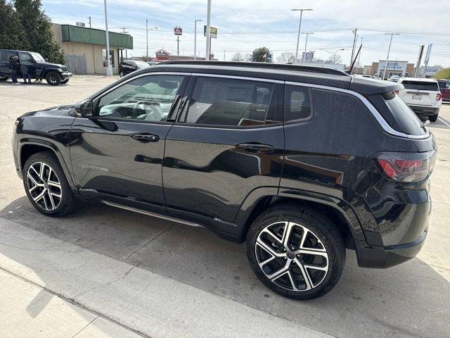 new 2025 Jeep Compass car, priced at $37,499