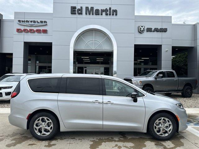 new 2024 Chrysler Pacifica car, priced at $48,499