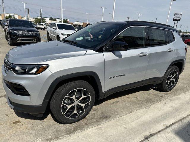 new 2024 Jeep Compass car, priced at $31,799