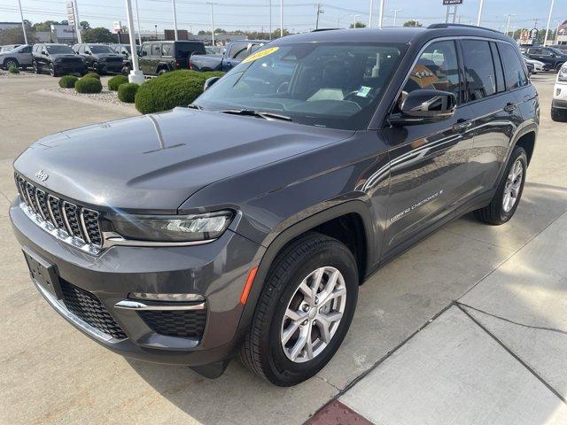 used 2022 Jeep Grand Cherokee car, priced at $32,999