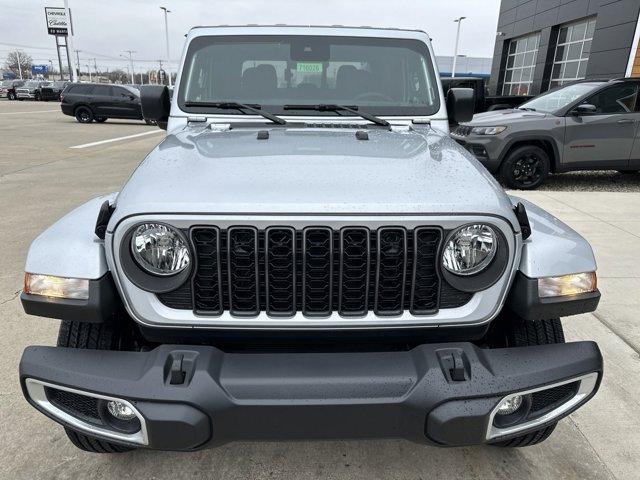 new 2024 Jeep Gladiator car, priced at $44,499