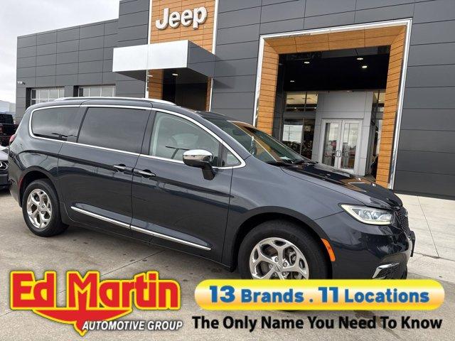 used 2021 Chrysler Pacifica car, priced at $32,633