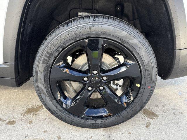 new 2025 Jeep Grand Cherokee L car, priced at $52,999