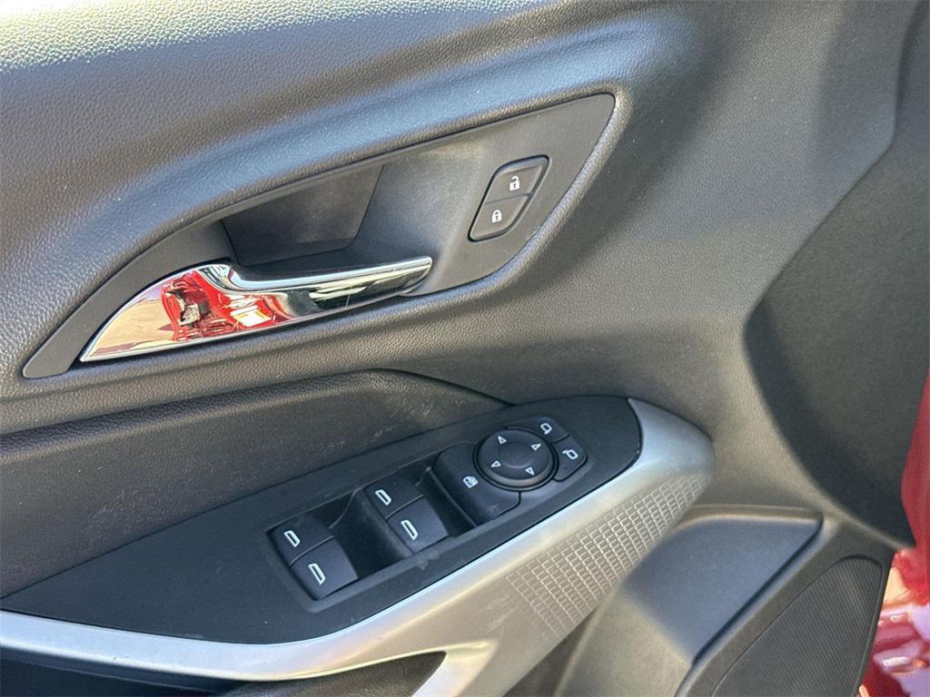 used 2024 Chevrolet Trax car, priced at $17,888