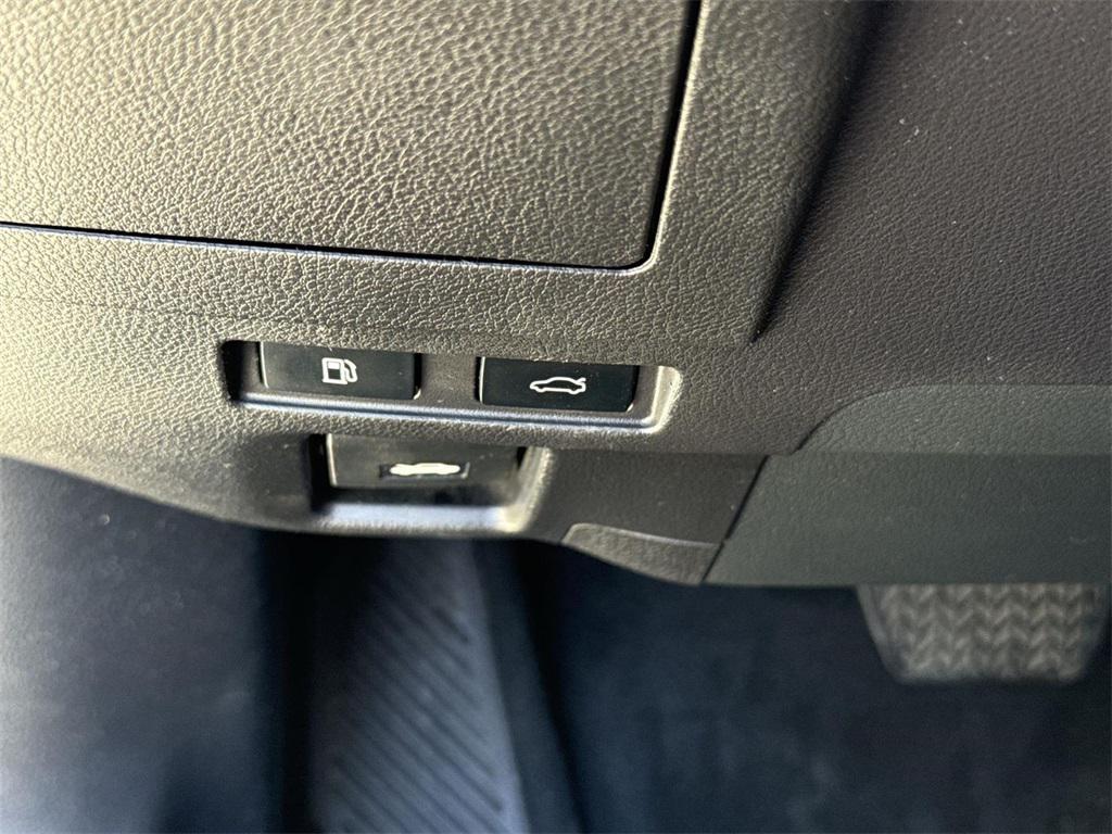 used 2022 Lexus ES 350 car, priced at $22,677