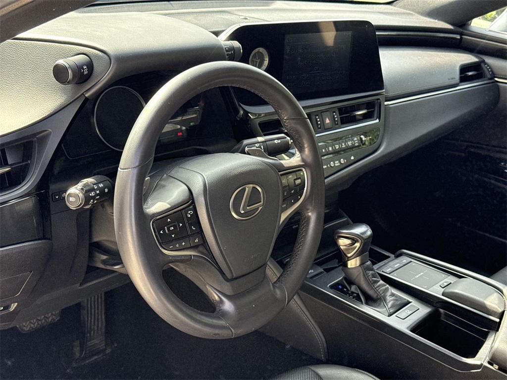 used 2022 Lexus ES 350 car, priced at $22,677